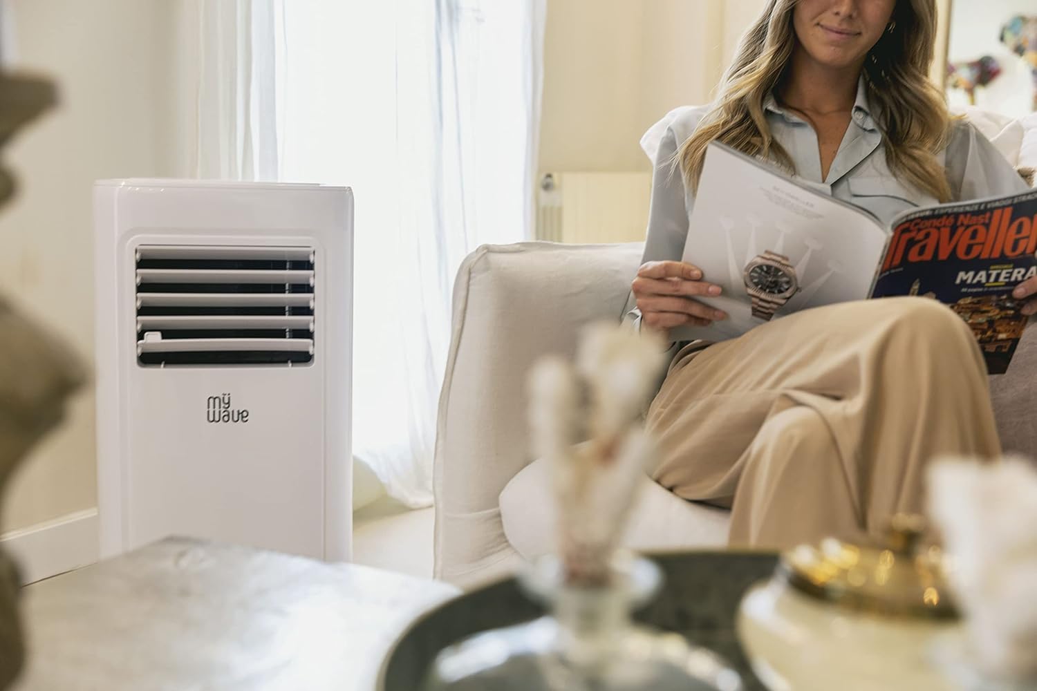  My Wave - Climatiseur Portable 7K - 1750 Frigories Et 20 M2 De Portée - Climatiseur Portable Avec 2 Vitesses Et Mode Nuit - Minuterie 24 H Et Niveau De Bruit Bas - Affichage LED Sur Le Dessus