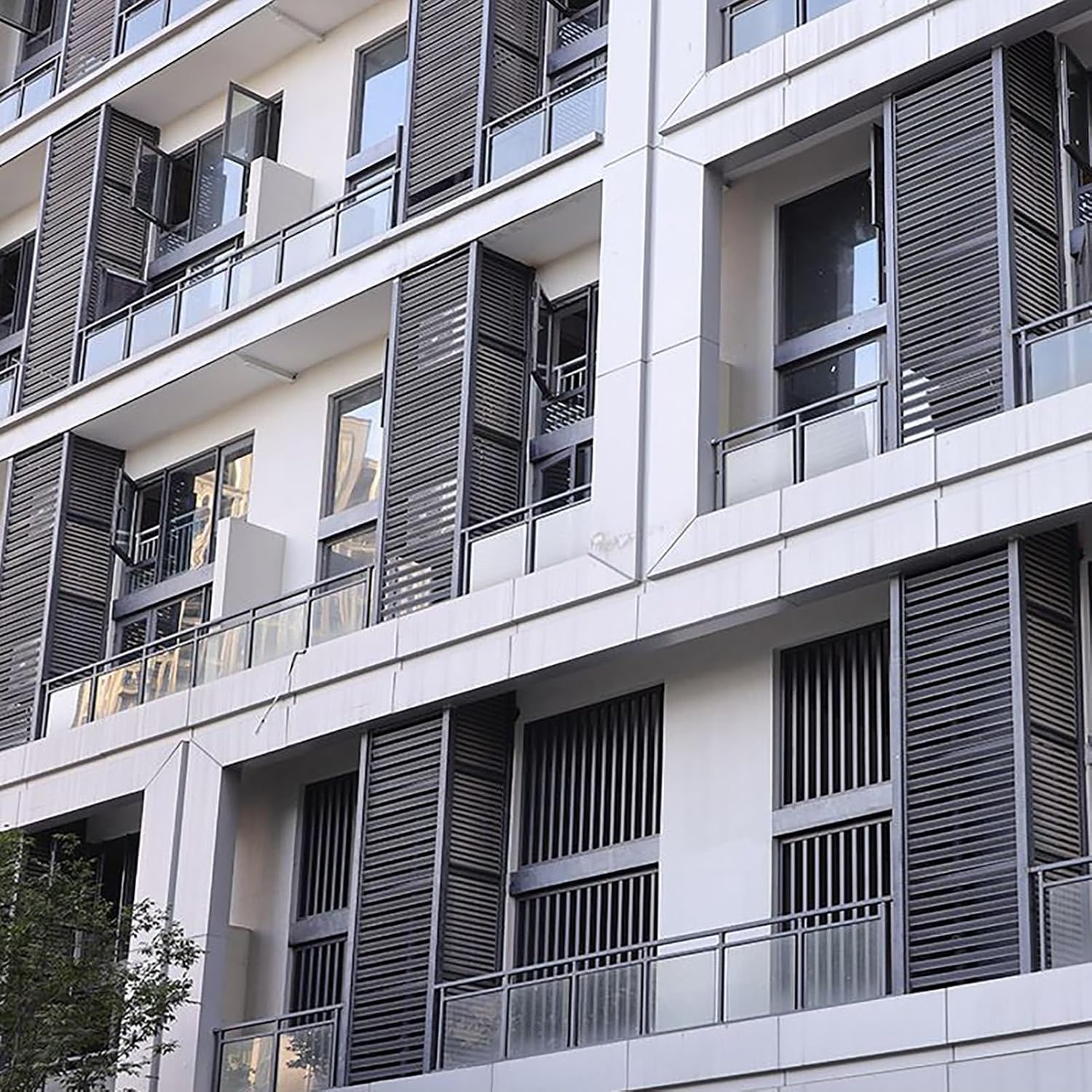 GENERIC Housse De Protection En Aluminium Durable Pour Climatiseur Et Pompe à Chaleur Pour Condensateurs Extérieurs, Radiateurs Et Unités Séparées, Solution D'étagère Résistante Aux Intempéries